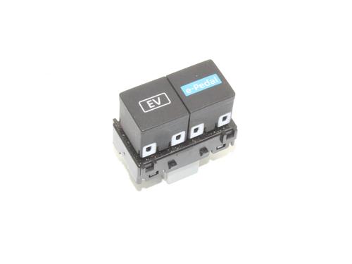 Used Switch Switch NISSAN X-TRAIL IV (T33) 1.5 VC-T Mild Hybrid (163 hp) 39781127 39781127