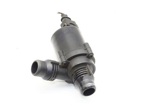 Used Auxiliary water pump Auxiliary water pump LAND ROVER RANGE ROVER III (L322) 3.0 D 4x4 (177 hp) 39827614 39827614