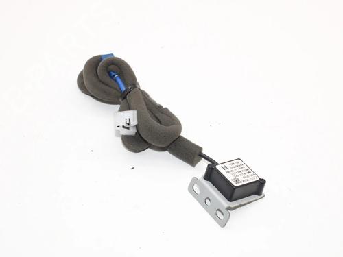 Base antenna Base antenna NISSAN JUKE (F15) 1.6 (117 hp) 39819571 39819571
