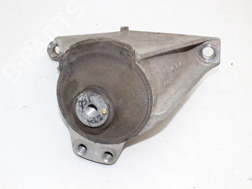 Used Engine mount Engine mount HONDA CIVIC VIII Hatchback (FN, FK) Type R (FN2) (201 hp) 39872640 39872640