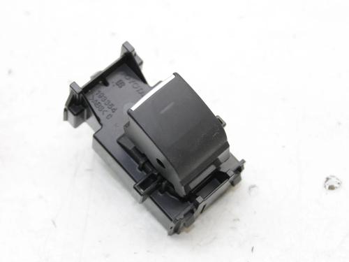 Used Left front window switch Left front window switch TOYOTA COROLLA Hatchback (_E21_, _EA1_, _EH1_) 1.8 Hybrid (ZWE211, ZWE219) (122 hp) 39786600 39786600