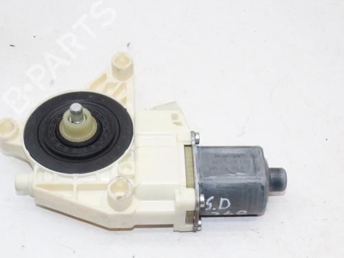 Used Right rear window motor Right rear window motor MERCEDES-BENZ E-CLASS T-Model (S212) E 250 CGI (212.247) (204 hp) 39816971 39816971