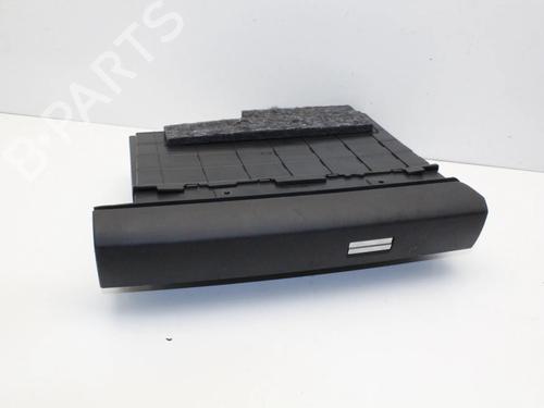 Used Glove box Glove box CITROËN C4 III (BA_, BB_, BC_) ë-C4 (BCZKXC, BZCKSC) (136 hp) 39785001 39785001