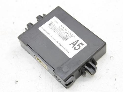 Used Electronic module Electronic module TOYOTA COROLLA Hatchback (_E21_, _EA1_, _EH1_) 1.8 Hybrid (ZWE211, ZWE219) (122 hp) 39840721 39840721