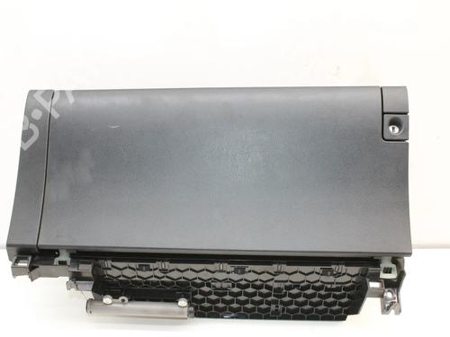 glove-box-lexus-ct-zwa10_-2010-39773386 main image