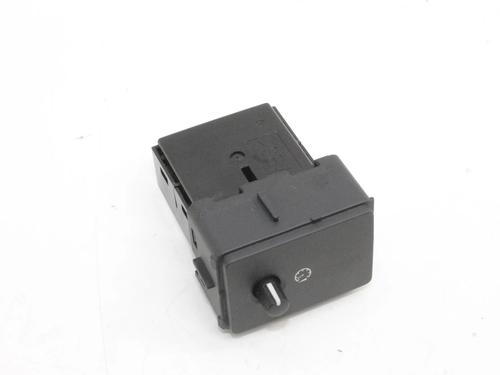 Used Switch Switch LAND ROVER DISCOVERY SPORT (L550) 2.0 D 4x4 (150 hp) 39823236 39823236
