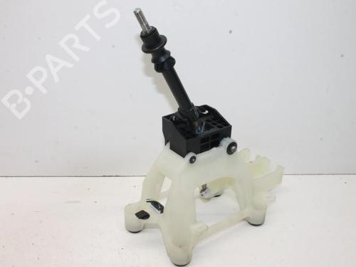 Used Gear lever Gear lever MITSUBISHI OUTLANDER III (GG_W, GF_W, ZJ, ZL, ZK) 2.2 Di-D 4WD (GF6W) (150 hp) 39812289 39812289