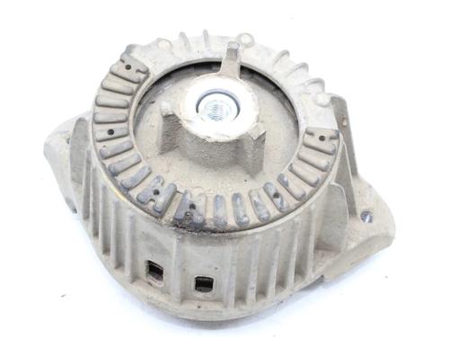 Used Engine mount Engine mount MERCEDES-BENZ E-CLASS T-Model (S212) E 350 BlueTEC (212.226) (258 hp) 39862249 39862249