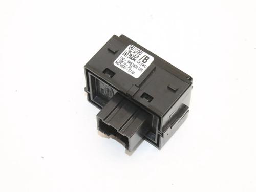 Switch JAGUAR XE (X760) 2.0 D | BP39826010I30 - Image 2