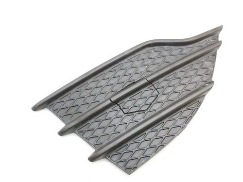Grill Grill FORD KUGA II (DM2) 1.6 EcoBoost 4x4 (182 hp) 39837693 39837693