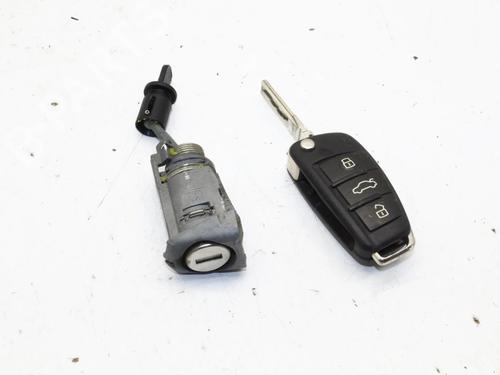 Used Electronic module Electronic module AUDI A3 Sportback (8VA, 8VF) 1.4 TSI (150 hp) 39830582 39830582