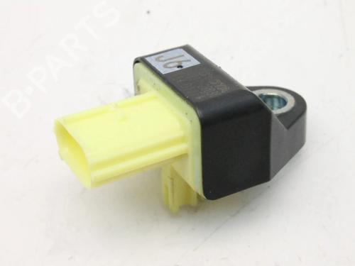 Used Electronic sensor Electronic sensor TOYOTA PRIUS (_W5_) 1.8 Hybrid (ZVW50, ZVW50_, ZVW51_, ZVW50R, ZVW51) (122 hp) 39867026 39867026