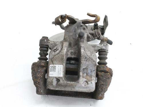 right-rear-brake-caliper-toyota-auris-_e18_-2012-2013-2014-2015-2016-2017-2018-2019-39784004 main image