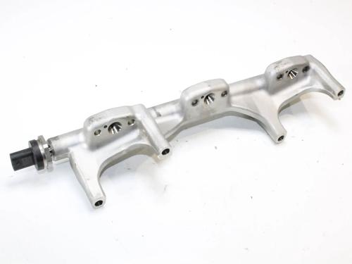 Used Injection rail Injection rail MINI MINI (F56) Cooper (136 hp) 39786988 39786988