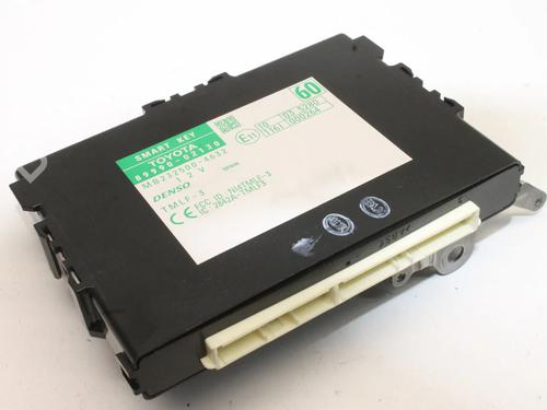 Used Control unit Control unit TOYOTA AURIS (_E15_) 1.8 Hybrid (ZWE150_, ZWE150R) (136 hp) 39872811 39872811