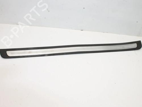 Venstre side kjol Venstre side kjol AUDI A5 (8T3) 2.7 TDI (190 hp) 39845427 39845427