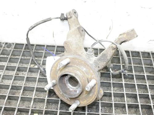 Used Left front steering knuckle Left front steering knuckle FORD ECOSPORT 1.0 EcoBoost (125 hp) 39817825 39817825