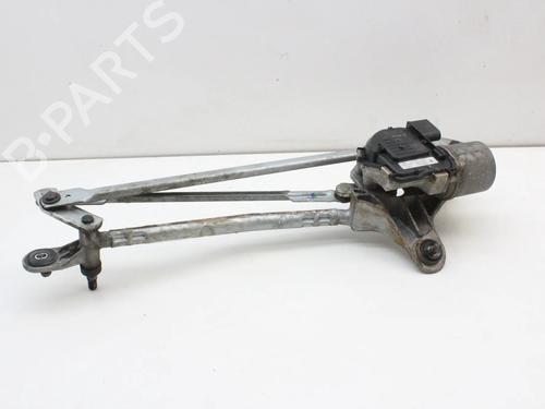 front-wipers-mechanism-tesla-model-3-5yj3-2017-39779405 main image