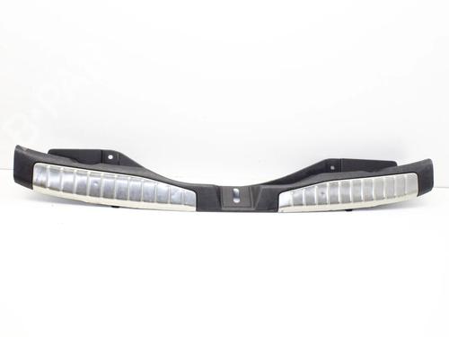 Pynteleist til bakluke Pynteleist til bakluke HONDA CR-V III (RE_) 2.2 i-DTEC 4WD (RE6) (150 hp) 39781700 39781700