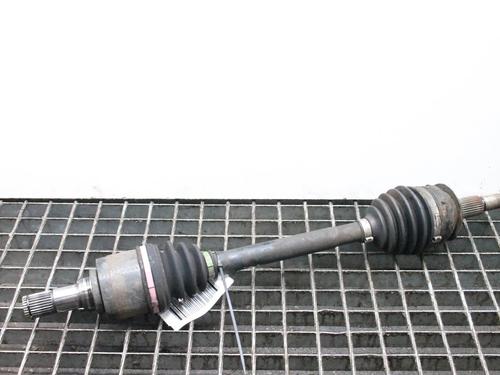 Drivaksel fortil venstre Drivaksel fortil venstre MAZDA 3 (BM, BN) 2.0 (120 hp) 39799617 39799617
