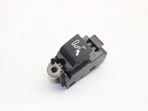 Used Switch Switch LAND ROVER DISCOVERY SPORT (L550) 2.0 D 4x4 (150 hp) 39846949 39846949