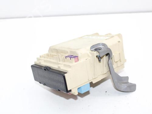 Fuse box LEXUS RX (_U3_) 400h AWD (MHU38_, MHU38R) | BP39790029E1 - Image 2