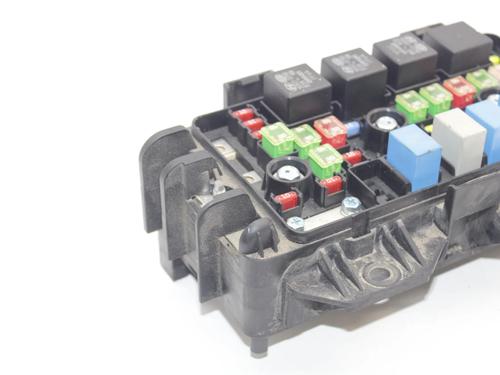 Fuse box HYUNDAI ix55 3.0 V6 CRDi 4WD | BP40606312E1 - Image 2