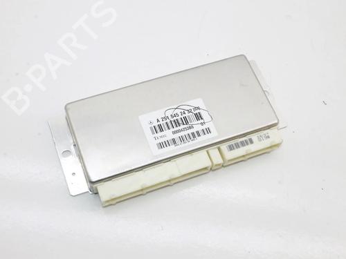 Used Electronic module Electronic module MERCEDES-BENZ M-CLASS (W164) ML 420 CDI 4-matic (164.128) (306 hp) 39870939 39870939