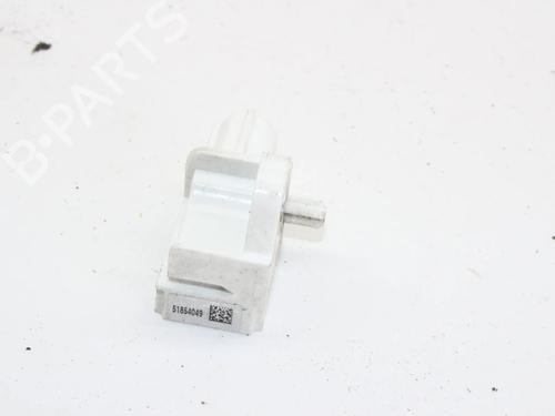 Control unit FIAT 500 C (312_) 1.2 (312CXA1A, 312AXA1A) | BP39801013M11 - Image 2
