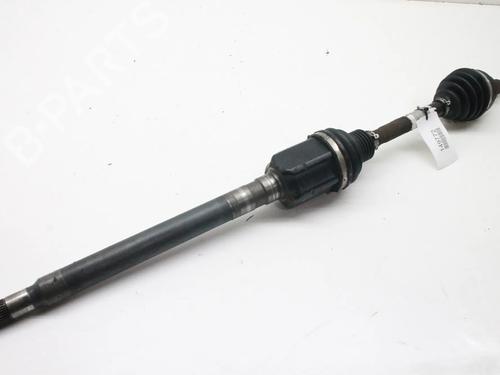 Used Right front driveshaft Right front driveshaft LAND ROVER RANGE ROVER SPORT II (L494) 3.0 SDV6 4x4 (306 hp) 39796601 39796601