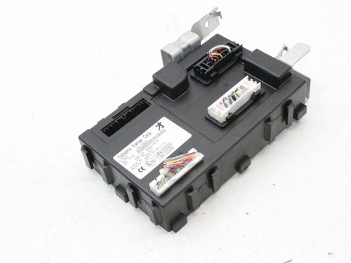 Used Control unit Control unit INFINITI M (Y51) 35h (364 hp) 39862475 39862475