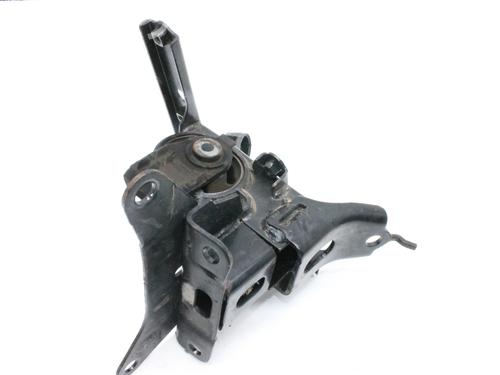 Used Engine mount Engine mount TOYOTA YARIS (_P13_) 1.5 Hybrid (NHP130_, NHP130) (101 hp) 39859197 39859197