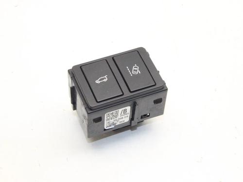kombi-kontakt-stilkkontakt-land-rover-discovery-sport-l550-2014-39771925 main image