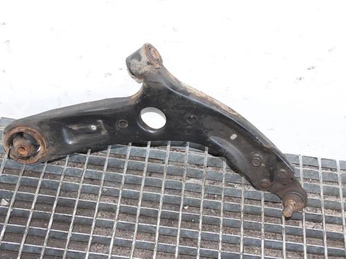 Used Right front suspension arm Right front suspension arm KIA SOUL II (PS) EV Electric (110 hp) 39794125 39794125