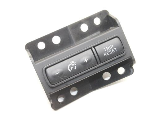 Used Switch Switch NISSAN QASHQAI II (J11, J11_) 1.5 dCi (110 hp) 39777311 39777311