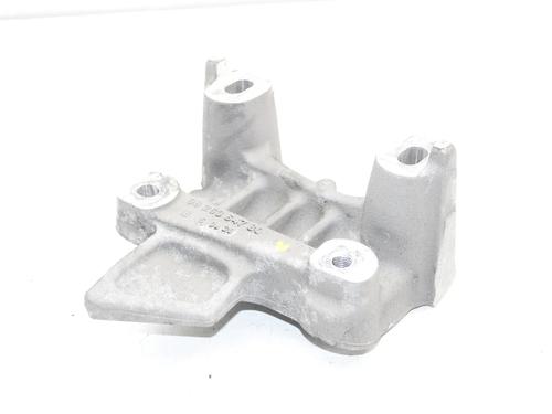 Used Engine mount Engine mount OPEL CORSA F (P2JO) CORSA-e (68) (136 hp) 39860632 39860632