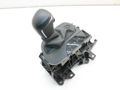 Used Gear lever Gear lever TOYOTA YARIS (_P21_, _PA1_, _PH1_) 1.5 Hybrid (MXPH10, MXPH11) (116 hp) 39801941 39801941