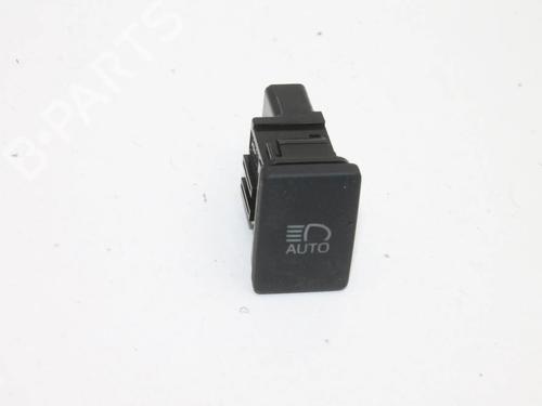 Used Switch Switch TOYOTA C-HR (_X1_) 1.8 Hybrid (ZYX10_, ZYX11_, ZYX10R, ZYX11R) (122 hp) 39862668 39862668