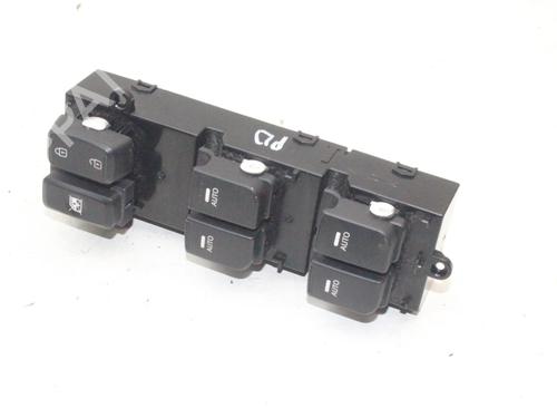 Used Right front window switch Right front window switch KIA OPTIMA (FSGDS6B) 1.7 CRDi (136 hp) 39855386 39855386