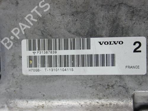 Other VOLVO V40 Hatchback (525) D3 | BP39871409O1 - Image 8
