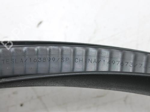 Gummiliste TESLA MODEL Y (5YJY) EV Performance All-wheel Drive | BP39791220C142 - Image 2