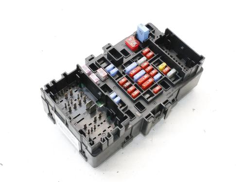 Used Fuse box Fuse box CADILLAC ESCALADE 6.2 AWD (426 hp) 39812574 39812574