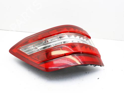 left-taillight-mercedes-benz-e-class-t-model-s212-2009-2010-2011-2012-2013-2014-2015-2016-39768473 main image