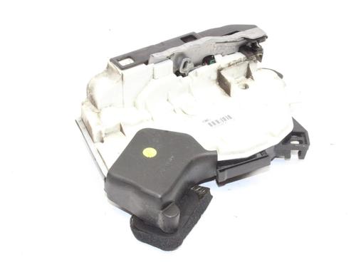 front-left-lock-vw-passat-b8-variant-3g5-cb5-2014-39775810 main image