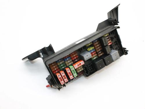 Used Fuse box Fuse box MERCEDES-BENZ M-CLASS (W164) ML 420 CDI 4-matic (164.128) (306 hp) 39822125 39822125