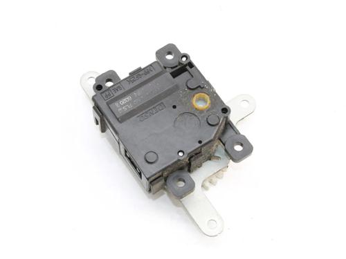 Used Electronic module Electronic module LEXUS CT (ZWA10_) 200h (ZWA10_, ZWA10R) (136 hp) 39840219 39840219