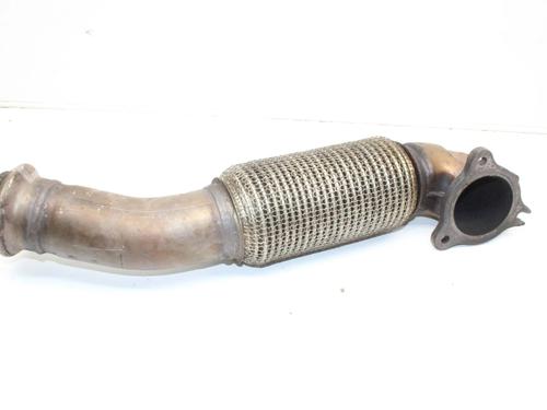 pipe-infiniti-q30-2015-39783511 main image