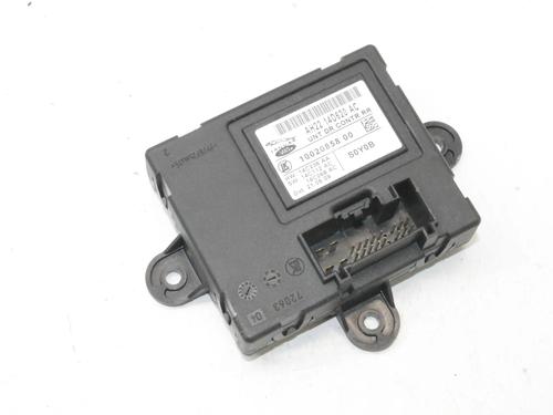 Used Electronic module Electronic module LAND ROVER RANGE ROVER SPORT I (L320) 3.0 D 4x4 (245 hp) 39827618 39827618