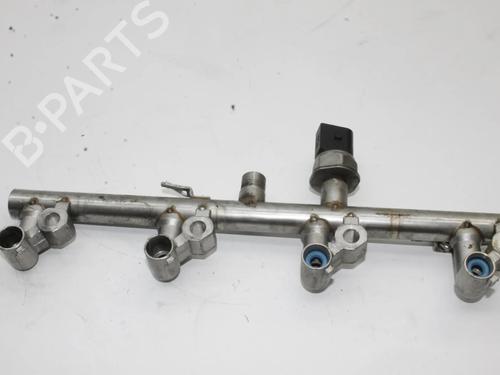 Used Injection rail Injection rail MERCEDES-BENZ C-CLASS (W204) C 180 CGI (204.049) (156 hp) 39851840 39851840