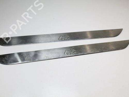 step-seat-leon-5f1-2012-2013-2014-2015-2016-2017-2018-2019-2020-2021-39799378 main image